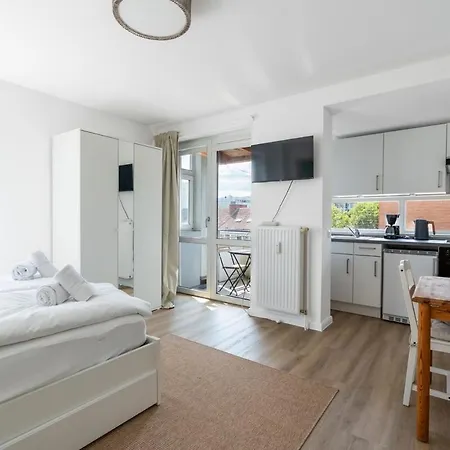 In Bester Lage In Apartment *